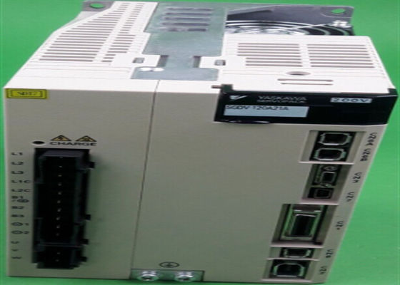 Brandneue Yaskawa SGDV-120A21A Wechselstrom-Servoverstärker Originalbox