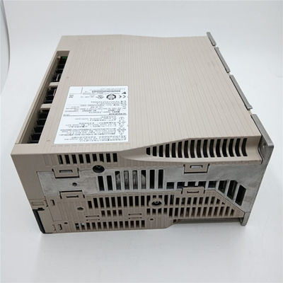 AC Servo Verstärker Yaskawa SGDV-180A01A Brandneu 2kw im Original