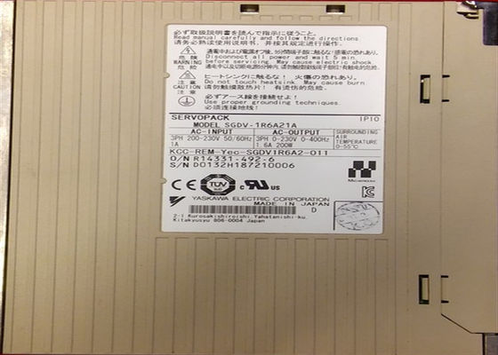 Yaskawa SGDV-1R6A21A 220V Wechselstrom-Servoverstärker 0,2kw Neuer Original