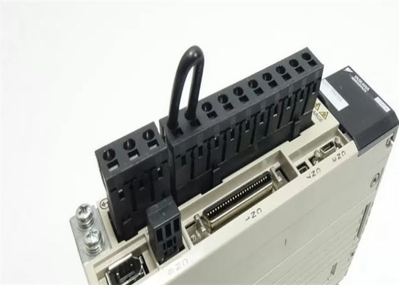 SGDV-7R6A05A Yasakwa Brandneuer Wechselstrom-Servoverstärker im Original