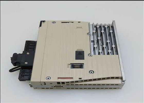SGDV-R90A21A Brandneuer 220V Wechselstrom-Servoverstärker in Original-Box
