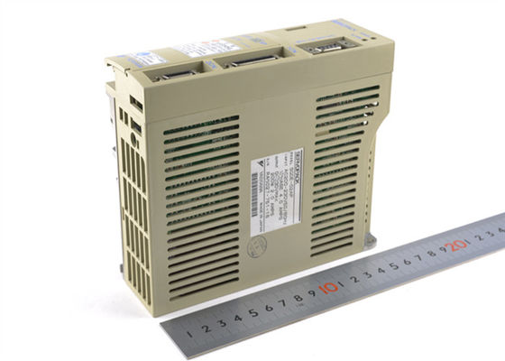 Yaskawa SGDE-02AP 230V Wechselstrom-Servoverstärker Brandneu Original