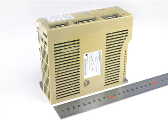 Yaskawa SGDE-02BP Wechselstrom-Servoverstärker brandneu in Original-Box