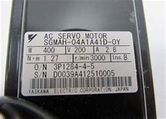 Yaskawa SGMAH-04A1A41D-OY Servomotor komplett neu in Originalpackung