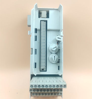 ABB TU810V1 3BSE013230R1 Kompakte Modul-Endungseinheit 2x8 Signalterminals