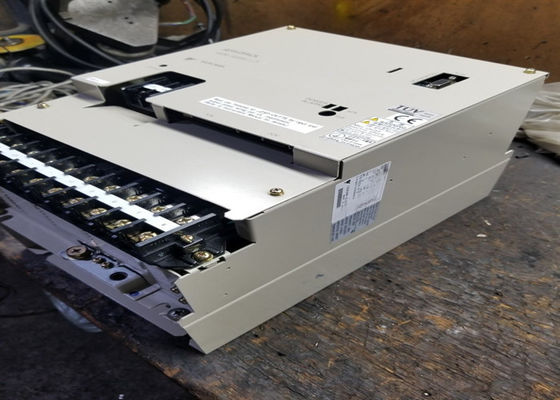 Yaskawa Industrial SGDB-60AD Servo-Antriebe Neu, brandneu in der Box