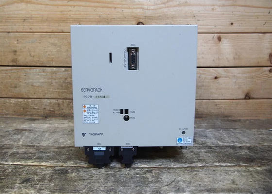 SGDB-44ADS Yaskawa Industrie-Servo-Antriebe brandneues Original