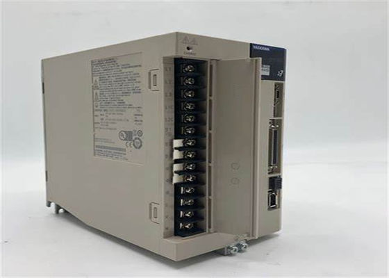 Yaskawa SGD7S-180A00A Industrie-Servo-Antriebe Neu in der Box