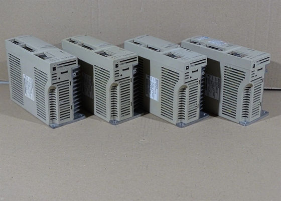 Yaskawa SGD-02AH Sigma Serie Servo Antriebe Neu in der Box