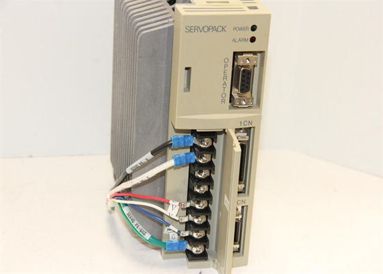 Yaskawa Sigma Serie SGDA-02BP 100V Servo Antriebe Neu in der Box