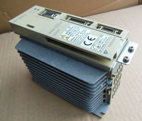 Yaskawa SGDA 04VP Servo-Antriebe brandneu in Original 200V-Box