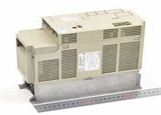 Yaskawa SGDB-10ADM AC Servo Verstärker brandneu in Original-Box