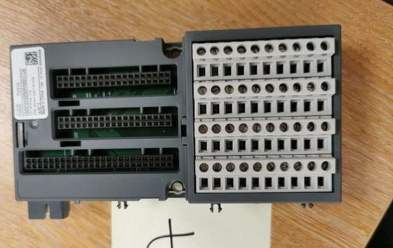 ABB TU515 1SAP212200R0001 I/O Endgerät für analoge und 24 VDC digitale Module