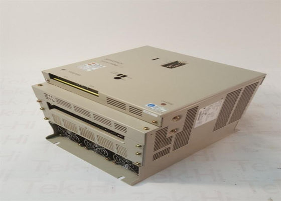 Yaskawa Japan Brandneue Wechselstrom-Servo-Antriebe SGDB-44AD Original In Box