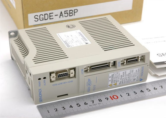 Yasakwa Brandneue Industrie-Servoantriebe SGDE-A5BP Original