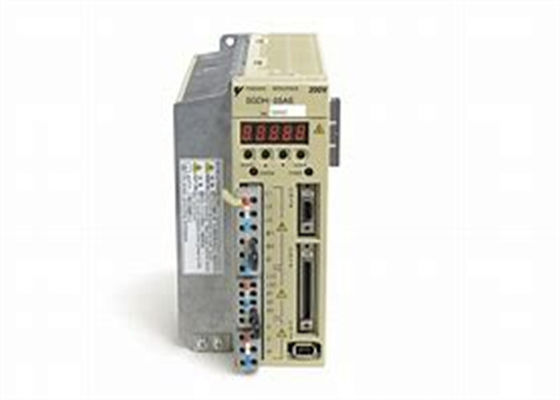 Yaskawa Sigma Serie 2 SGDH-05AE Servo-Antriebe komplett neu in der Box