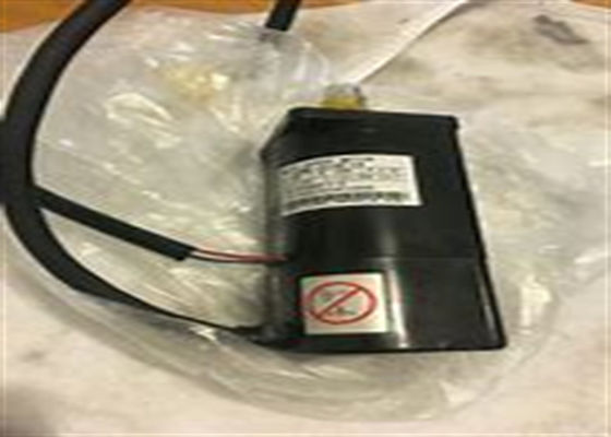 Yaskawa SGME Serie SGME-04AF14 Servomotor komplett neu in der Box