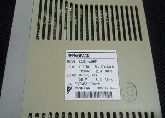 Industrielle Servo-Antriebe SGDL-A5BP brandneu in Original-Box