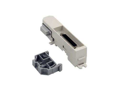 ABB 3BSE008534R1 TB805 Bus-Auslass-Modul-Endungseinheit 0,046 kg