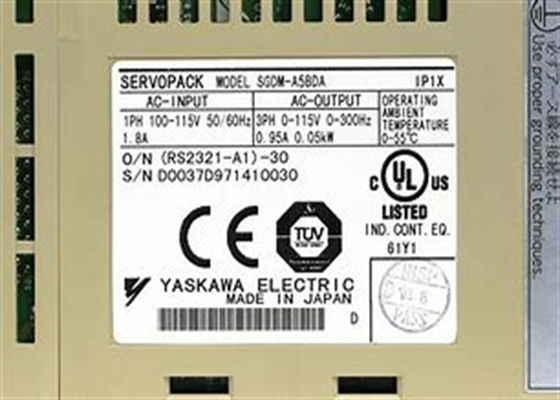 Brandneue Yaskawa Industrie-Servoantriebe SGDM-A5BDA Original