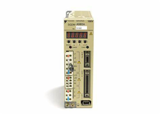 Brandneue Yaskawa Industrie-Servoantriebe SGDM-A5BDA Original