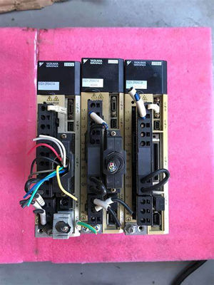 SGDV-2R8A01A002000 Servo Antriebe Industrie Yaskawa Neu in der Box