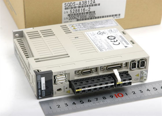 Yaskawa 0.03W Servo-Antriebe SGDS-A3B12A Brandneue Originalbox