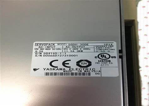 Yaskawa SGDH-30DE Industrielle Wechselstrom-Servo-Antriebe Neues Original 480V
