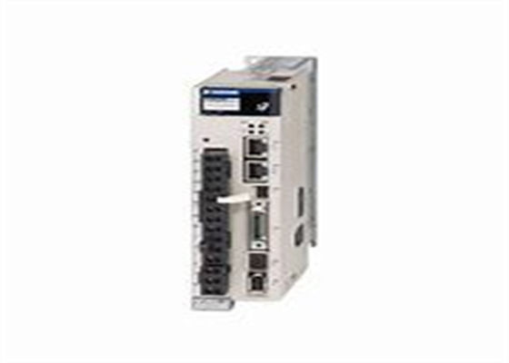 400 Watt Industrie-Servo-Antriebe Yaskawa SGD7S-2R8A00A Neues Original