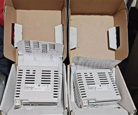 ABB DI830 3BSE013210R1 S800 Digitale Eingangs- und Ausgangsmodule 24V SOE 16 ch