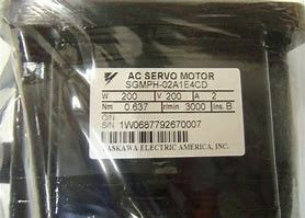 200 Watt Industrieller Servomotor Yaskawa SGMPH-02A1E4CD Original Neuer
