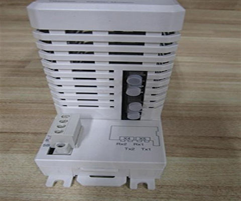 ABB 3BSE013208R1 Modulbus-Cluster-Modem Typ TB820V2