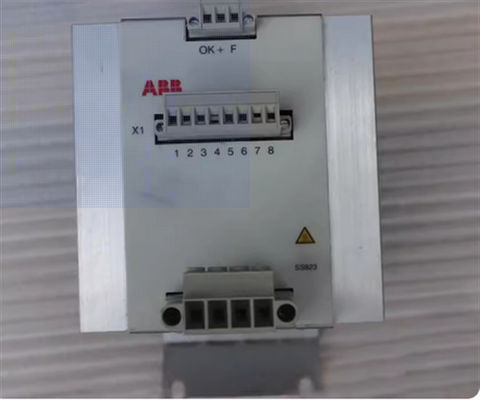 ABB 3BSE038226R1 (SS823) Leistungsentscheidungseinheit Spannungsschutz