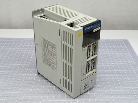 Mitsubishi MR-J2S-40B-EE085 Wechselstrom-Servoantrieb 170V 0-360Hz 2,8A