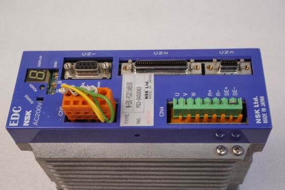 M-EDC-PS3015AB500 NSK M-EDC-PS1012AB502 Servoantrieb