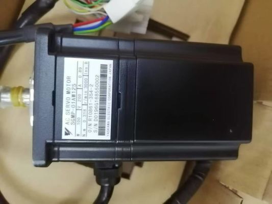 Yaskawa SGMP-01AW12S Servomotor
