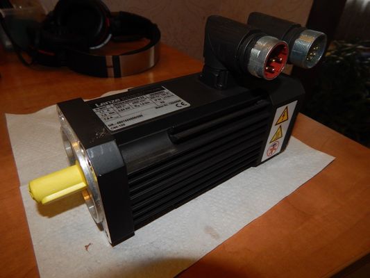 Lenze MDSKSRS036-23 Servomotor Nennleistung 0,54 kW