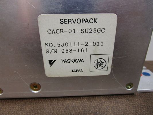 Yaskawa CACR-01-SU23GC Wechselstrom-Servoantrieb Busstrombedarf 600 MA 1 Kanal
