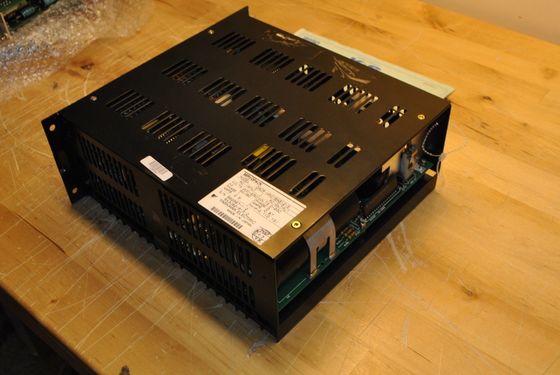 Yaskawa CACR-HR01BAB12Y5 Servo-Antrieb Dynamische Reichweite 35 DB