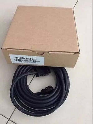 Mitsubishi MR-J3ENCBL5M-A1-L Gewicht 95 g/m2