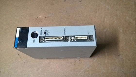 Omron C200HW-MC402-UK Schraubendeckung mit 11,8 N Betriebskraft