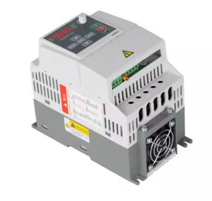 EMERSON Wechselrichter CT-Antrieb EV800-2S0002G Einphasige 220VAC 0,2KW