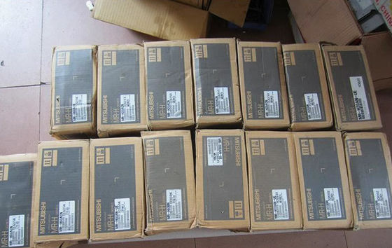 HC-SFS301 Mitsubishi Servomotor 1000/1200RPM Mitsubishi Motor Japan