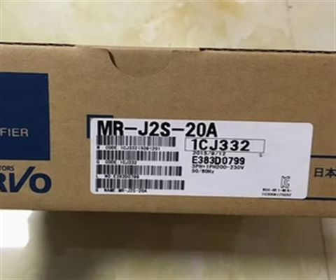 MR-J2S-20A-EG 200W industrielles Servo fährt Servoverstärker 1.8A DC284-326V Mitsubishi