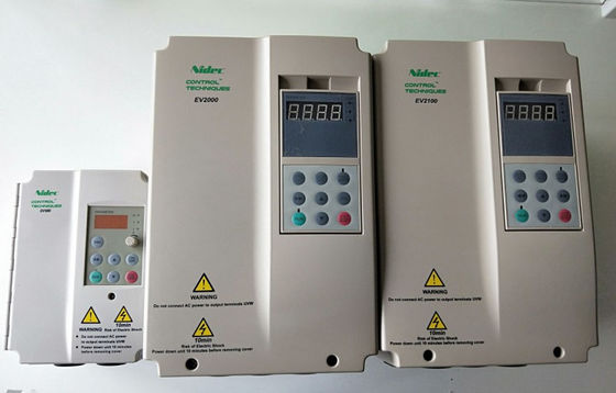 EMERSON EV2000-4T0220G/0300P Wechselrichter 22/30KW für industrielle Anwendungen
