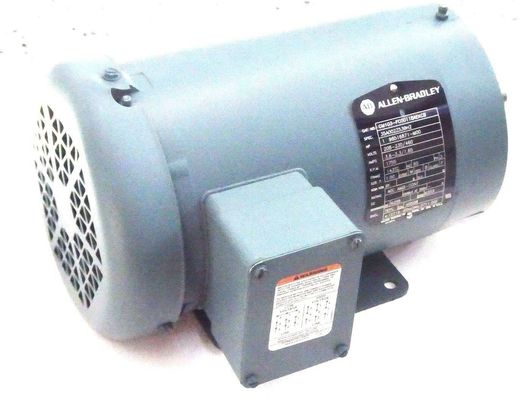 ALLEN-BRADLEY CM103-FC0011BAEKCB Dauerhaltiges Steuerungsmodul für industrielle Anwendungen