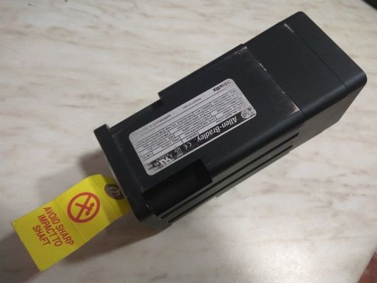 Allein-Bradley MPL-B230P-VJ72AA MPL-Serie MPL 480V Wechselstrom-Rotationsservomotor