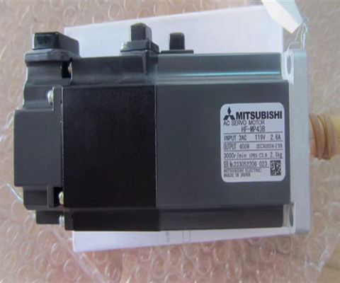HF-MP43 -- Mitsubishi -- Servomotor und AC-Verstärker.