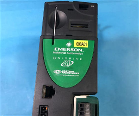 EMERSON SP0401 UNIDRIVE SP ohne Schlüssel, 460 VAC, 0,5 PS