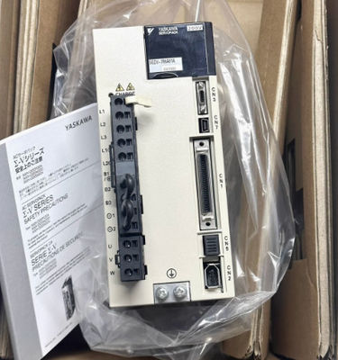 Yaskawa Drive SGDV-5R5A01A/11A SGDV-7R6A01A/11A mit einer Jahresgarantie auf Lager